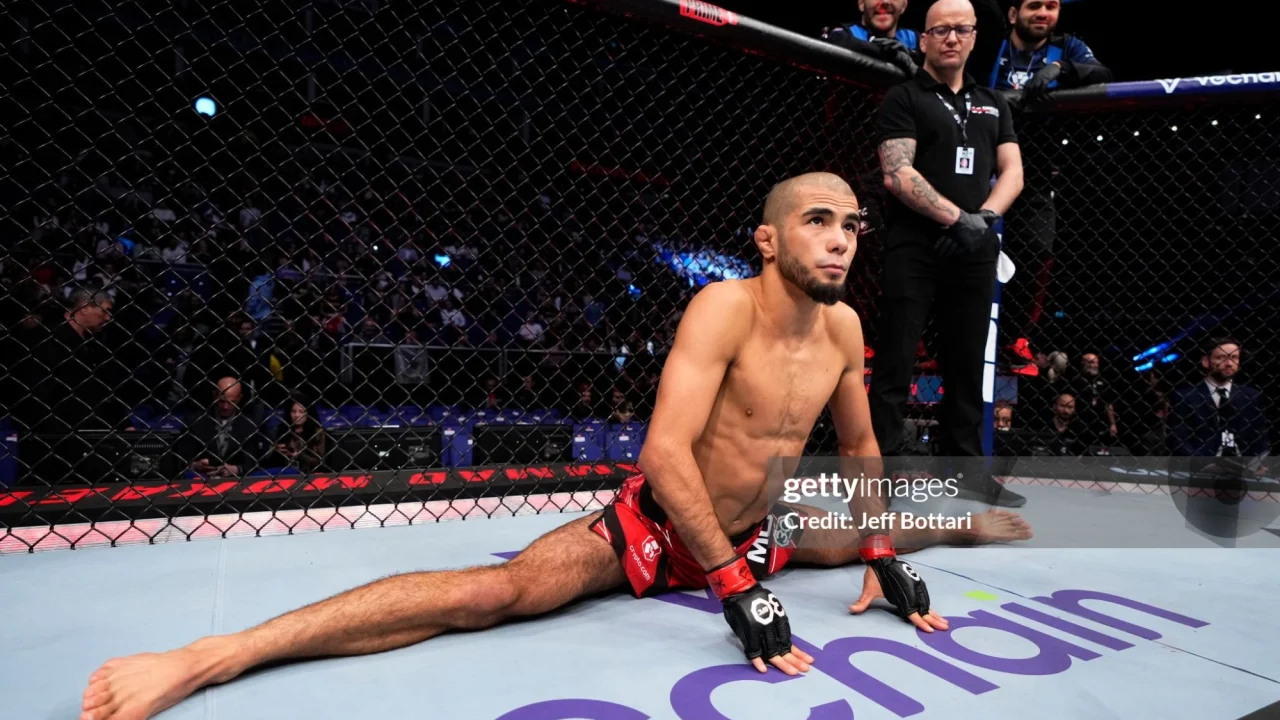 Покинувший UFC проспект Мокаев выходит на новый ринг