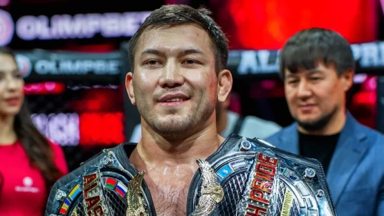 Казахский нокаутер из России с 8-0 официально стал гражданином Казахстана