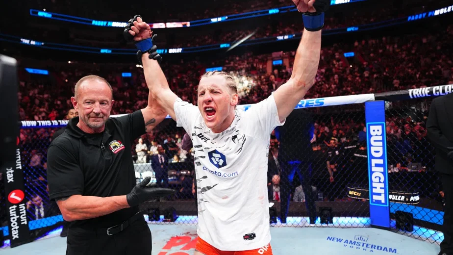 Пэдди Пимблетт уничтожил Майкла Чендлера и ворвался в топ-10 UFC