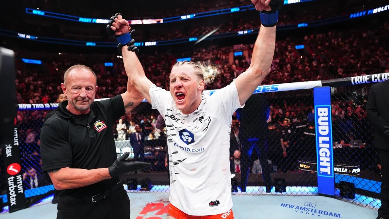 Пэдди Пимблетт уничтожил Майкла Чендлера и ворвался в топ-10 UFC
