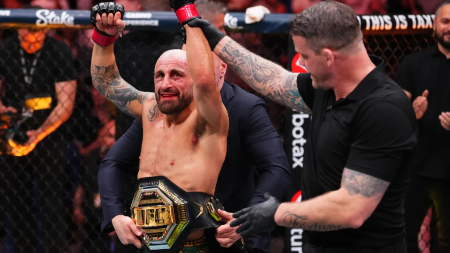 Король вернулся: как Алекс Волкановски снова стал чемпионом UFC?