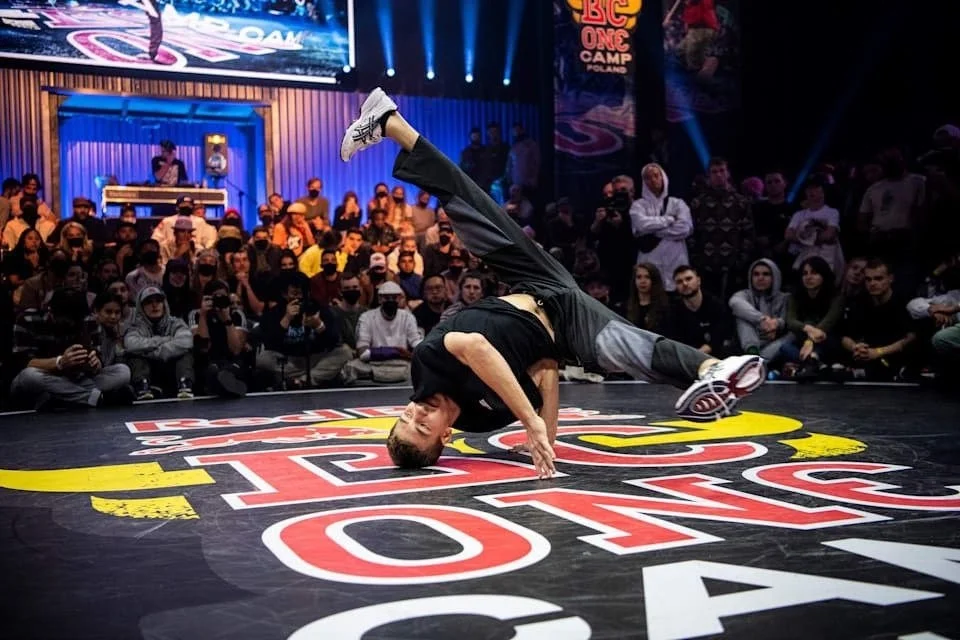 Участник "Танцев на ТНТ" представит Казахстан на Олимпиаде-2024