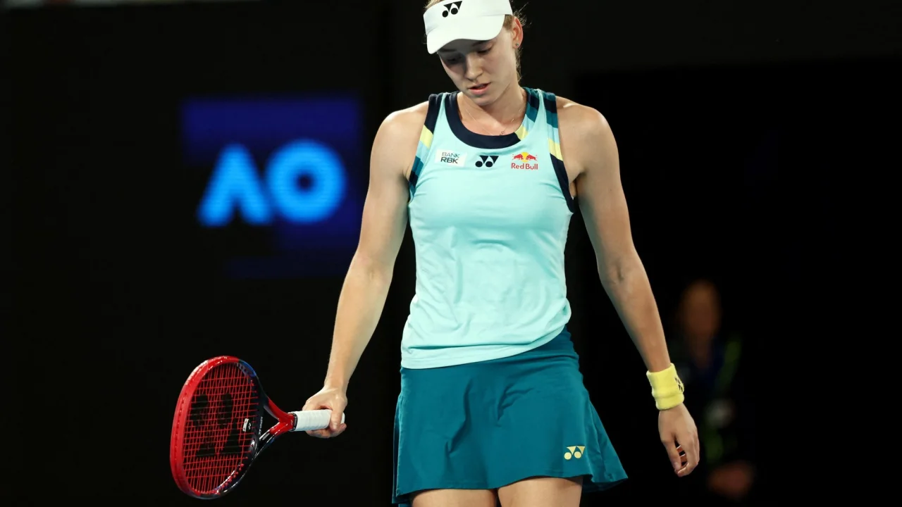 Елена Рыбакина покинула топ-10 рейтинга WTA