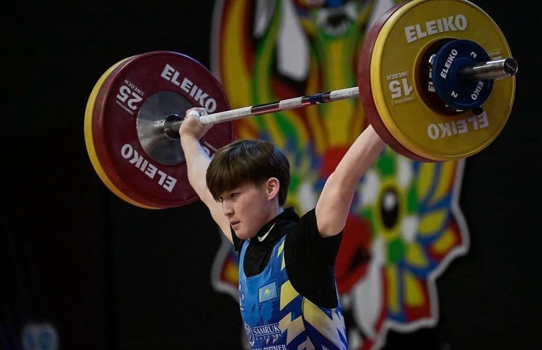 16-летний Бейбарыс Ерсеит стал чемпионом мира по тяжёлой атлетике среди юношей