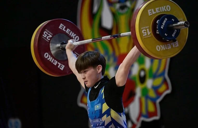 16-летний Бейбарыс Ерсеит стал чемпионом мира по тяжёлой атлетике среди юношей