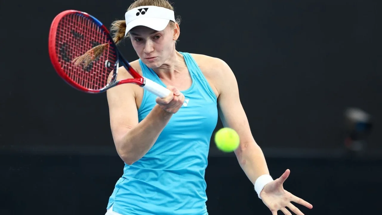 Елена Рыбакина вышла в третий круг турнира WTA 1000 в Риме