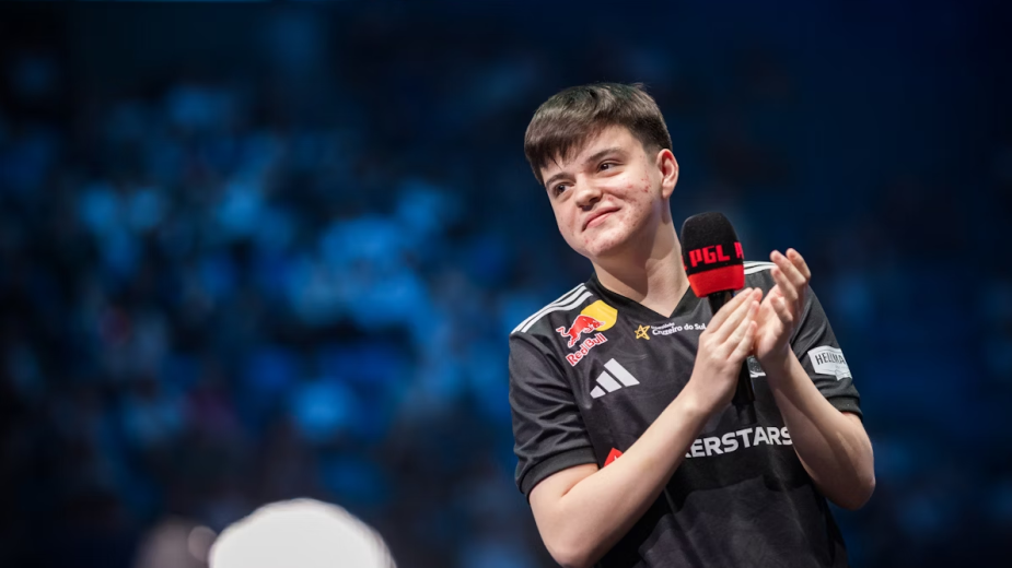 20-летний казахстанский киберспортсмен вывел FURIA в полуфинал PGL Astana 2025