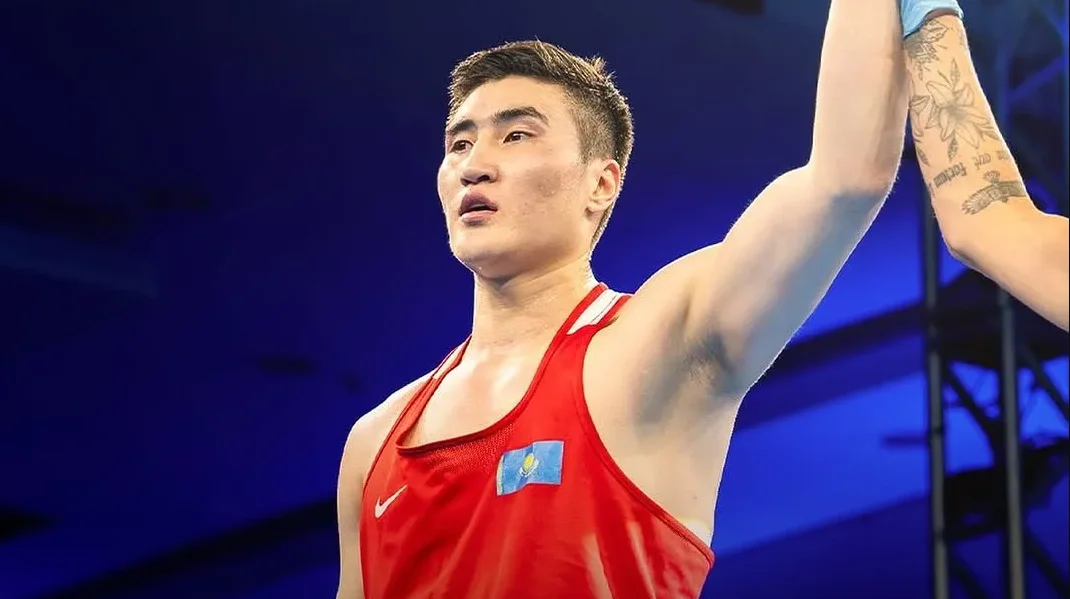 Даулет Тулемисов стал чемпионом Eindhoven Box Cup, отправив соперника в нокдаун