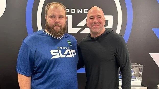 Вася Пельмень нокаутом ворвался в лигу босса UFC по пощечинам (ВИДЕО)