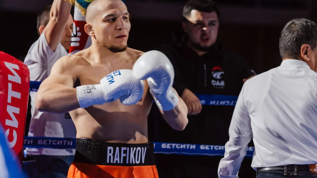 Фаниль Рафиков vs Мариф Пираев: битва взглядов и последние слова перед боем 
