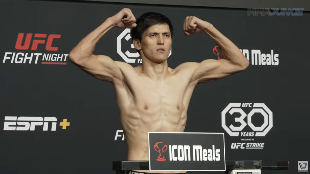 Камил Гаджиев назвал победителя боя Азата Максума с Тагиром Уланбековым в UFC