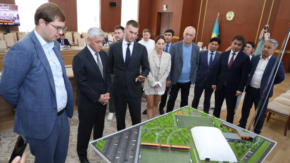 В Караганде презентован проект футбольной академии 
