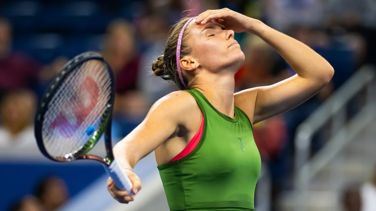 Российская теннисистка проиграла матч со счета 7:6, 5:0, 40:15