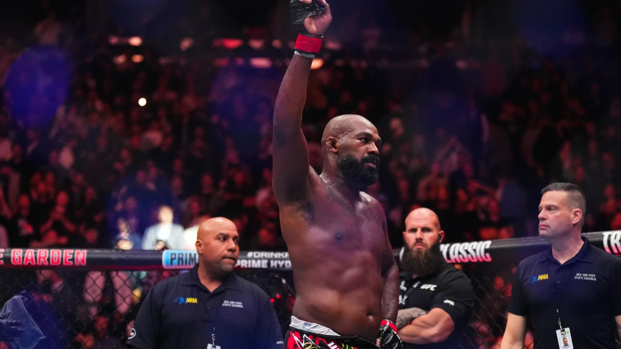 Джон Джонс заявил о возвращении в UFC ради боя в Белом доме. Соперником может стать Том Аспиналл