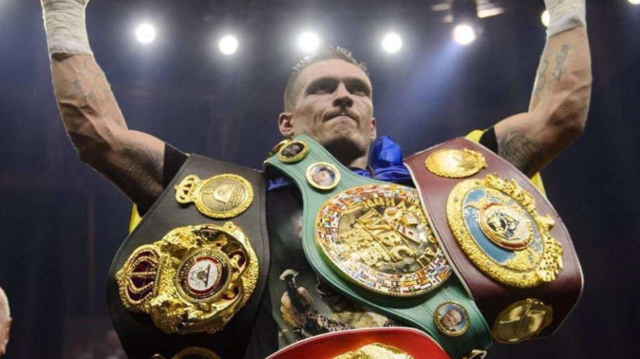 Александр Усик защитил звание чемпиона мира в супертяжелом весе (ВИДЕО)