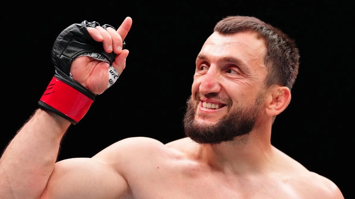 41-летний Муслим Салихов нокаутировал соперника за 42 секунды (ВИДЕО)