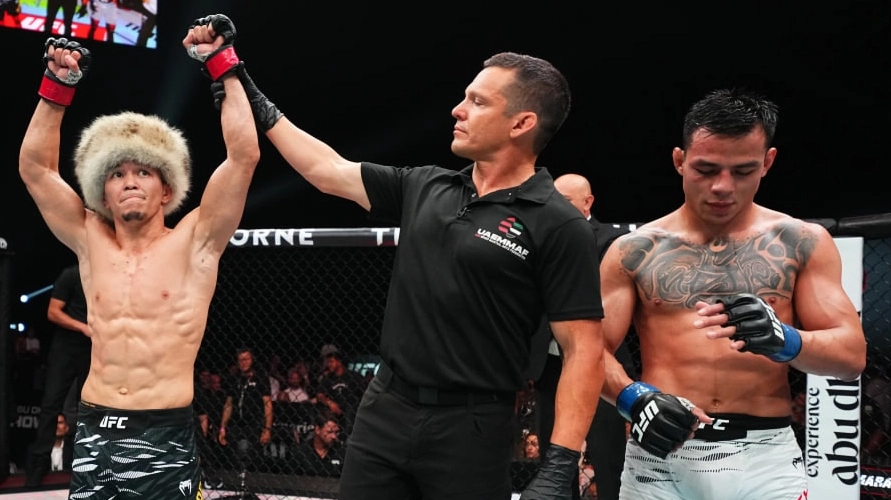 "Совет Шавката? Бить и не убегать". Асу Алмабаев - о пятой победе в UFC 