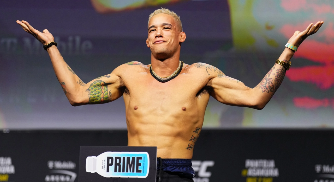 Американский боец оскорбил фанатов из Узбекистана перед UFC 319