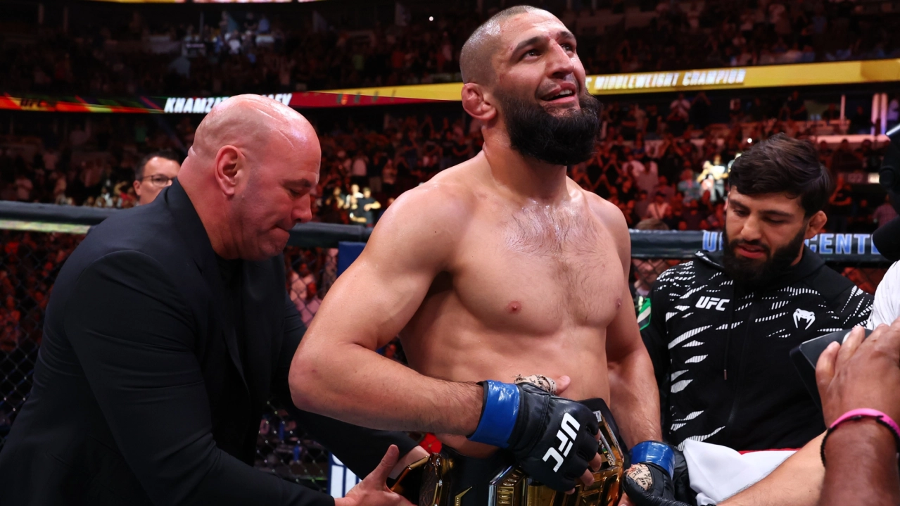 Хамзат Чимаев стал чемпионом UFC в среднем весе! Полная доминация против Дрикуса Дю Плесси