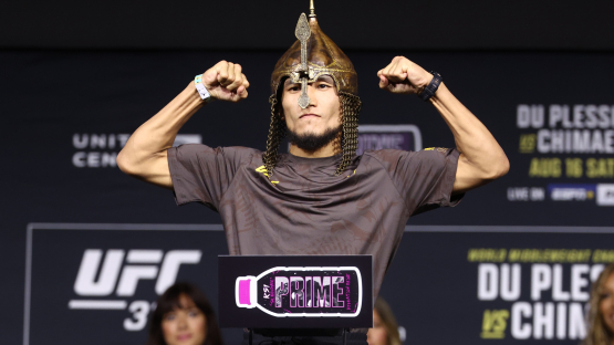 Алиби Идирис обратился к болельщикам после поражения на UFC 319