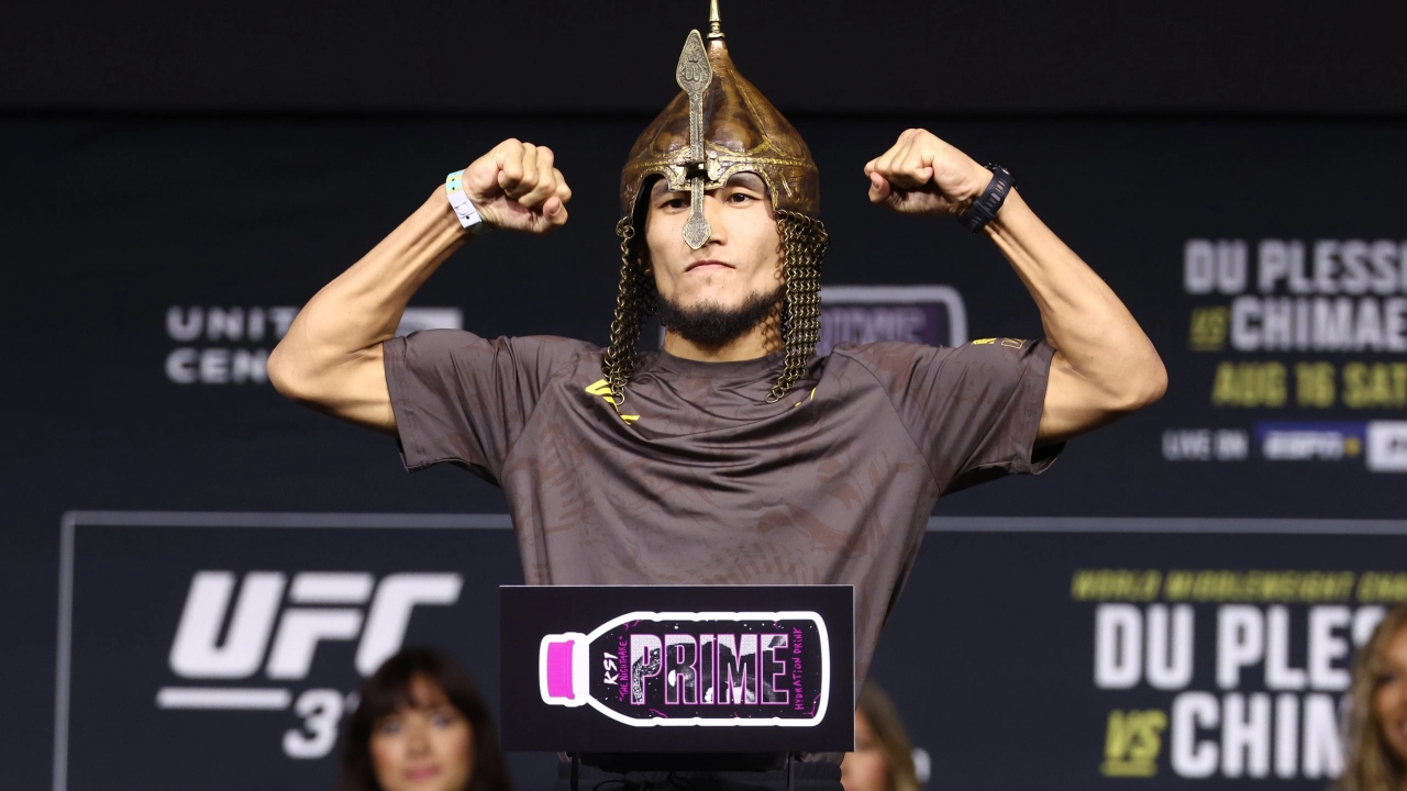 Алиби Идирис обратился к болельщикам после поражения на UFC 319