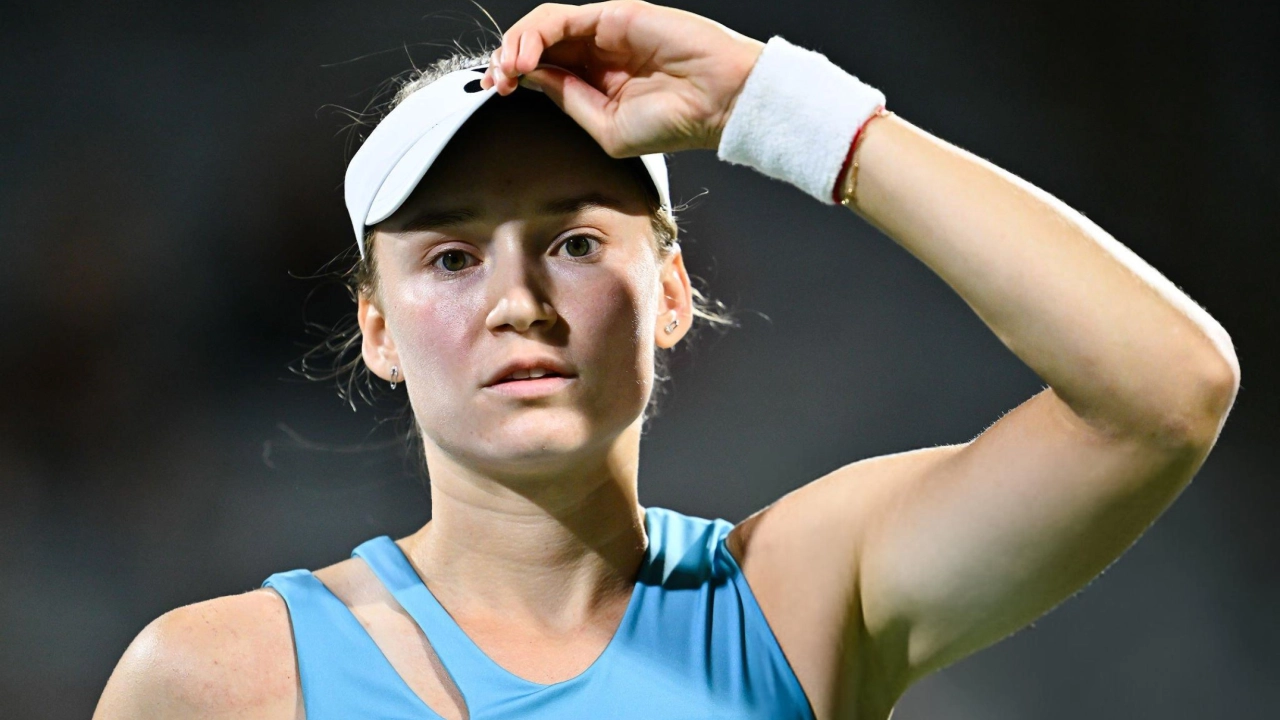 Елена Рыбакина завершила выступление на турнире WTA 1000 в Цинциннати (ВИДЕО)