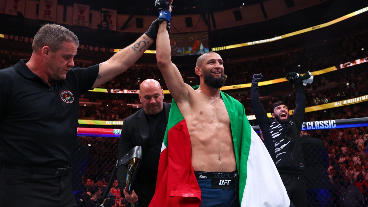 Чимаев выбрал первого соперника после завоевания титула UFC