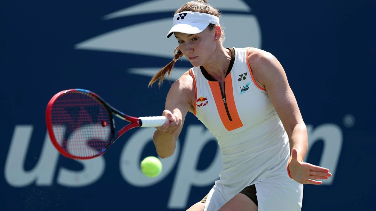 Елена Рыбакина вышла во второй раунд US Open