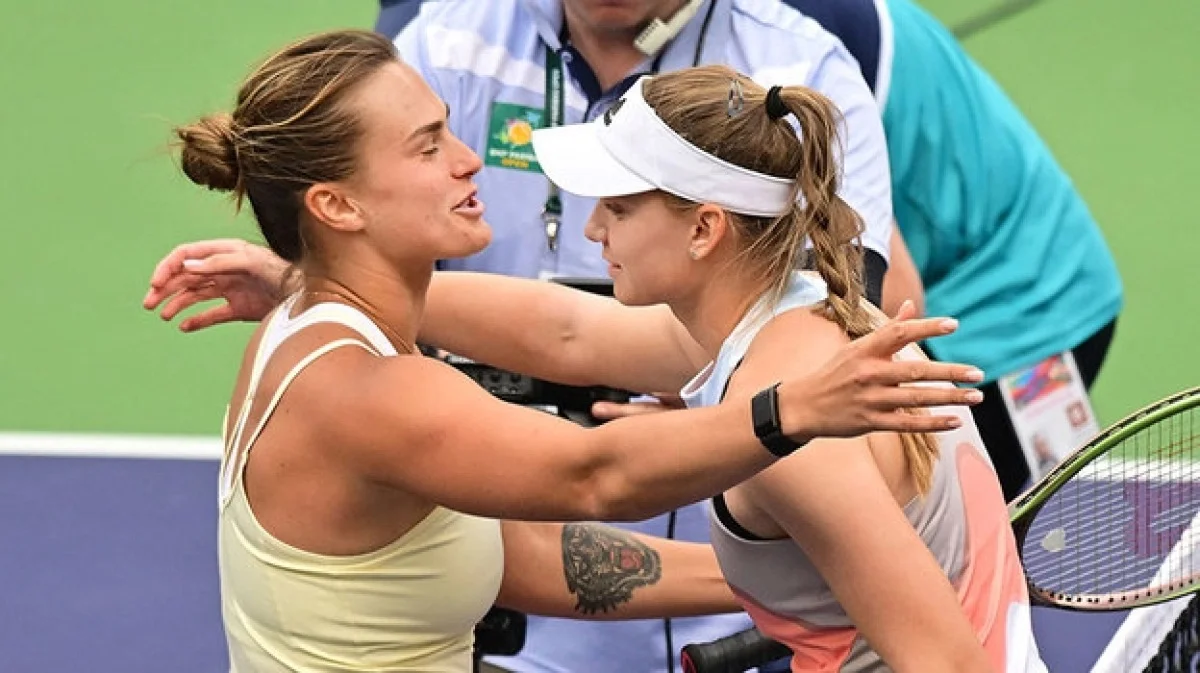 Елена Рыбакина выиграла первый сет 6:1, но победа в матче ушла Арине Соболенко