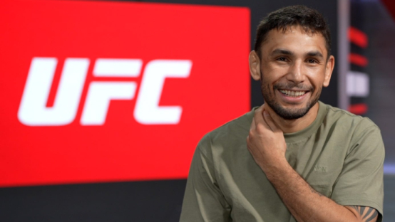 Экс-претендент на титул UFC: Казахстанские фанаты взорвали мою личку!