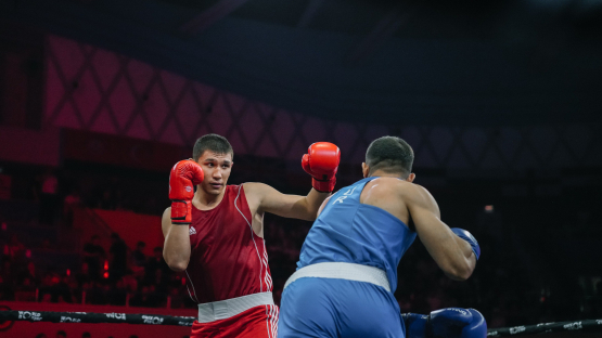 Поединок Казахстан vs Узбекистан откроет для нашей сборной чемпионат мира по боксу