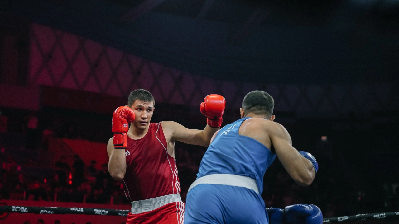 Поединок Казахстан vs Узбекистан откроет для нашей сборной чемпионат мира по боксу