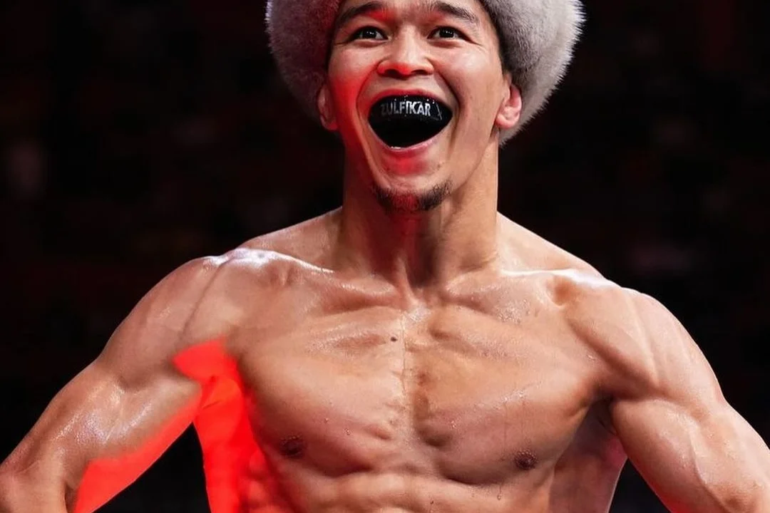 Асу Алмабаев впервые попал в топ-15 рейтинга UFC