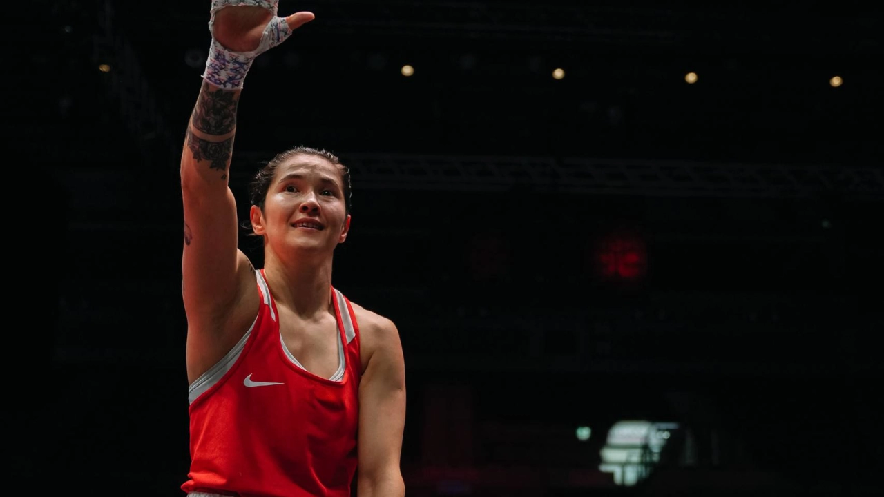 Назым Кызайбай одолела узбечку и пробилась в финал чемпионата мира