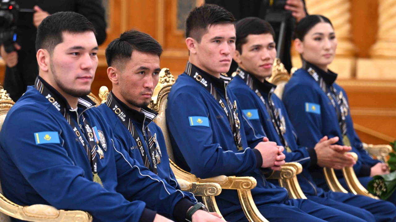 Чемпионы мира  по боксу из Казахстана получили солидные призовые. Сколько? 