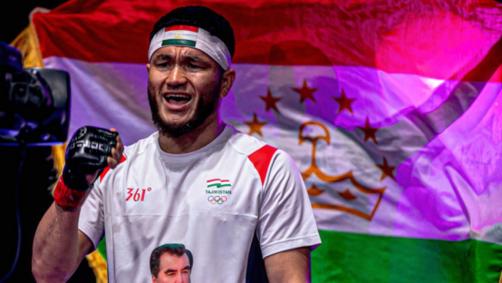 Нокаутом завершился бой бывшего соперника Еркебулана Токтара