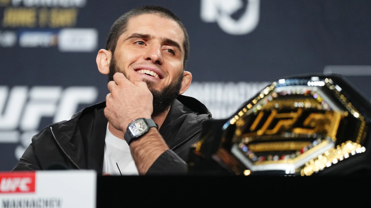 Новичок UFC восхитился подготовкой Махачева к боем с Маддаленой