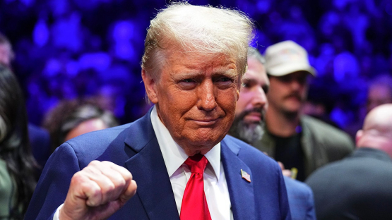 Внучка Трампа сыграла в гольф с президентом и вызвала ажиотаж в Казахстане! Почему?