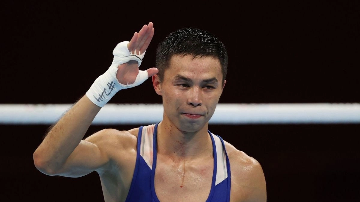 Сакен Бибосынов уверенно стартовал на чемпионате Казахстана по боксу