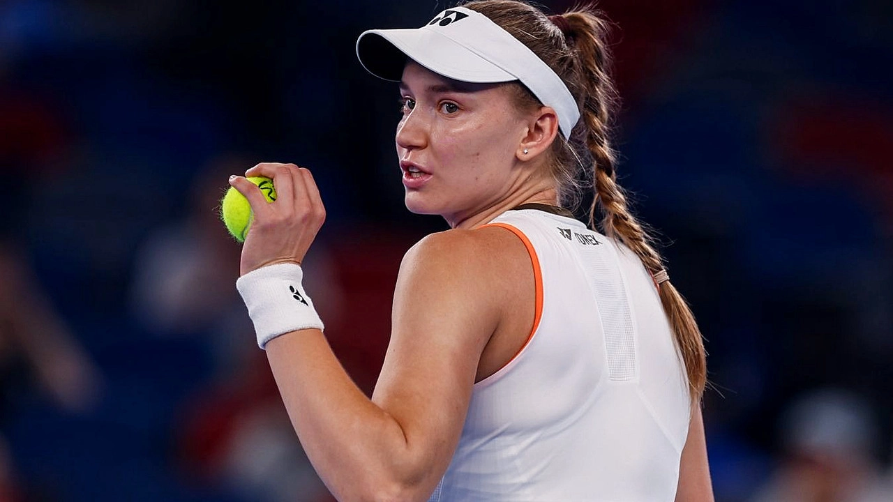Елена Рыбакина выиграла 10-й титул WTA, став первой казахстанкой с таким достижением
