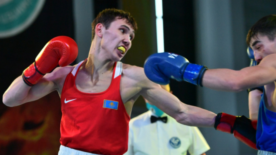 Бейбарыс Жексен и Серик Темиржанов определили чемпиона Казахстана в 60 кг