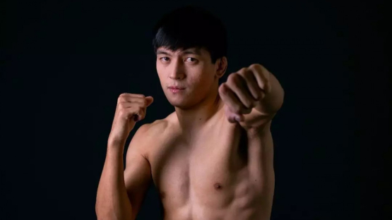 Что случилось с Азатом Максумом на взвешивании UFC? Подробности