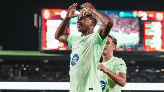 Поведение Ямаля в матче с "Реалом" подвергли осуждению в "Барселоне"