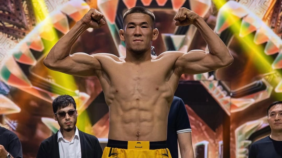 Кожахмет Имангали продлил победную серию на турнире OCTAGON 80