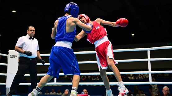 Казахстанец уступил узбекскому боксеру в финале юношеской Азиады