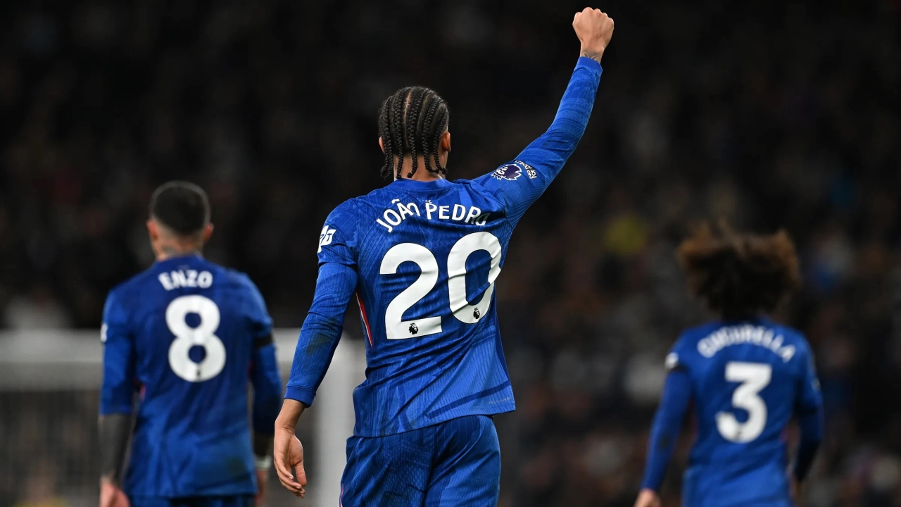 "Челси" выиграл в лондонском дерби в АПЛ (ВИДЕО)