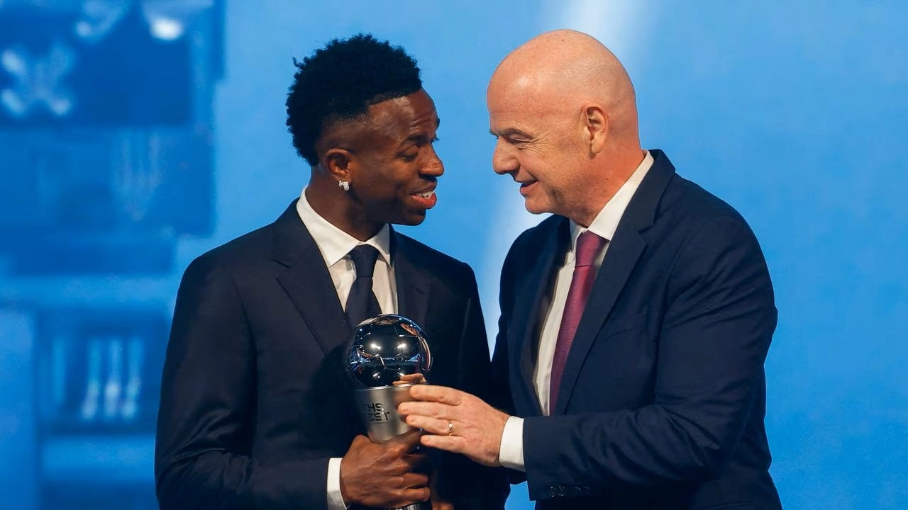 ФИФА объявила номинантов на награду "Игрок года" 