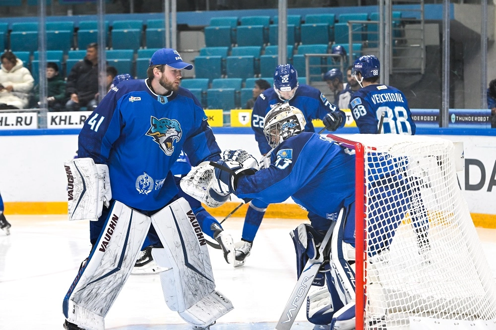 "Барыс" проиграл лидеру КХЛ в Астане (ВИДЕО)
