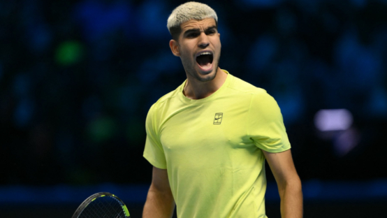 Алькарас и Зверев одержали победы в первый день АТР Finals