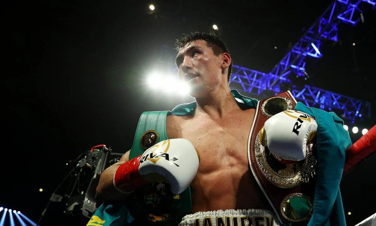 Алимханулы сравнили с Усиком перед боем за три титула